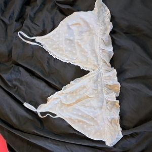 Urban Outfitters, Large